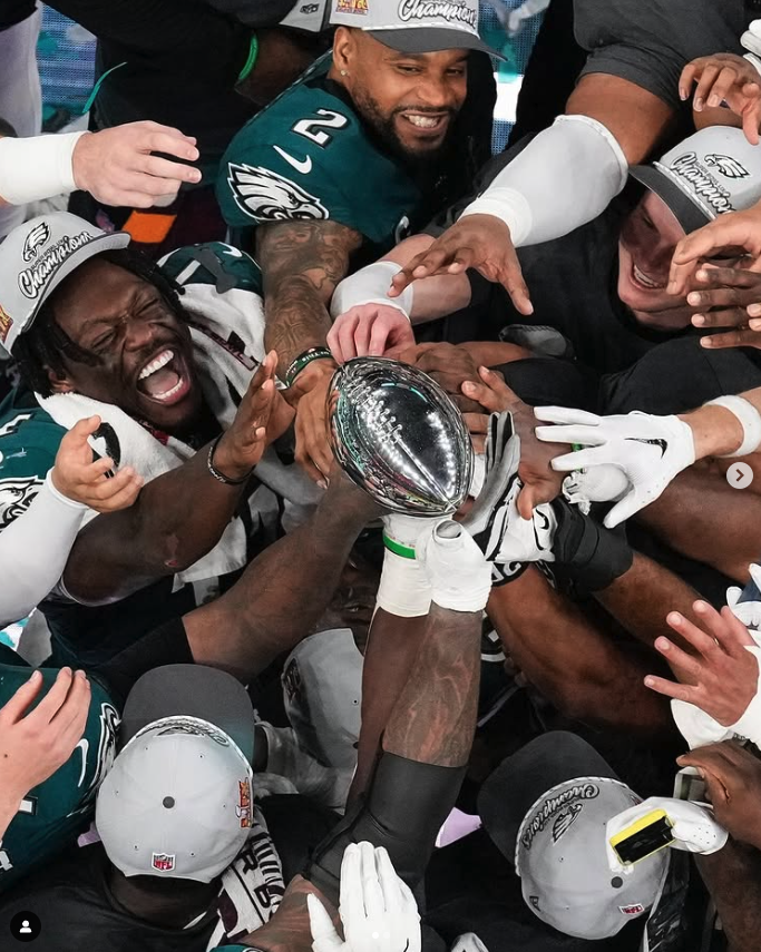 Vinart's tweet photo. Huge congrats to the Super Bowl Champion Philadelphia Eagles on an unforgettable season! PA football runs deep, and at Vinart Dealerships, we’re proud to support the best in the game! 💪🔥 #FlyEaglesFly #SuperBowlChamps #PAFootball #VinartDealerships #TheOnlyWayToDrive https://t.co/JwYmYGZOKI