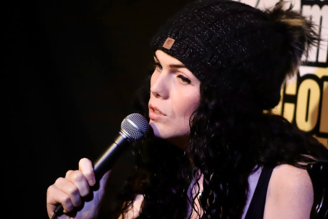 So excited to say that my 2025 is about to BLOW UP!

🦇My debut special "Is It A Bird?" comes to Ch4 end of Feb

🛒My debut sitcom "Transaction" comes to ITVX this summer

🤠My 2ND LIVE SHOW (TBA) launches in May

Not sure I deserve all this but I'm bluddy well running with it🏃🏻‍♀️