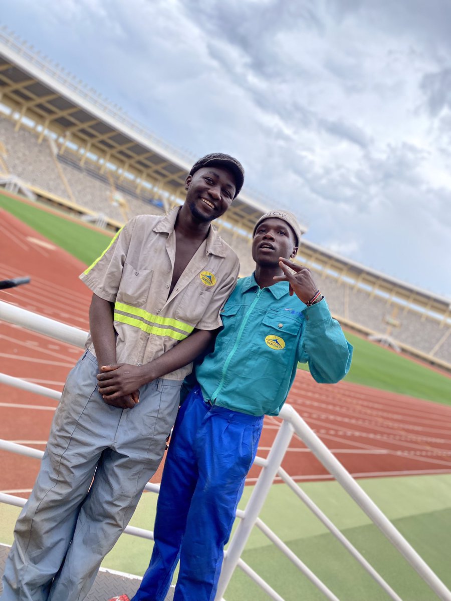 The life is not easy but we have to enjoy life🤣🤣