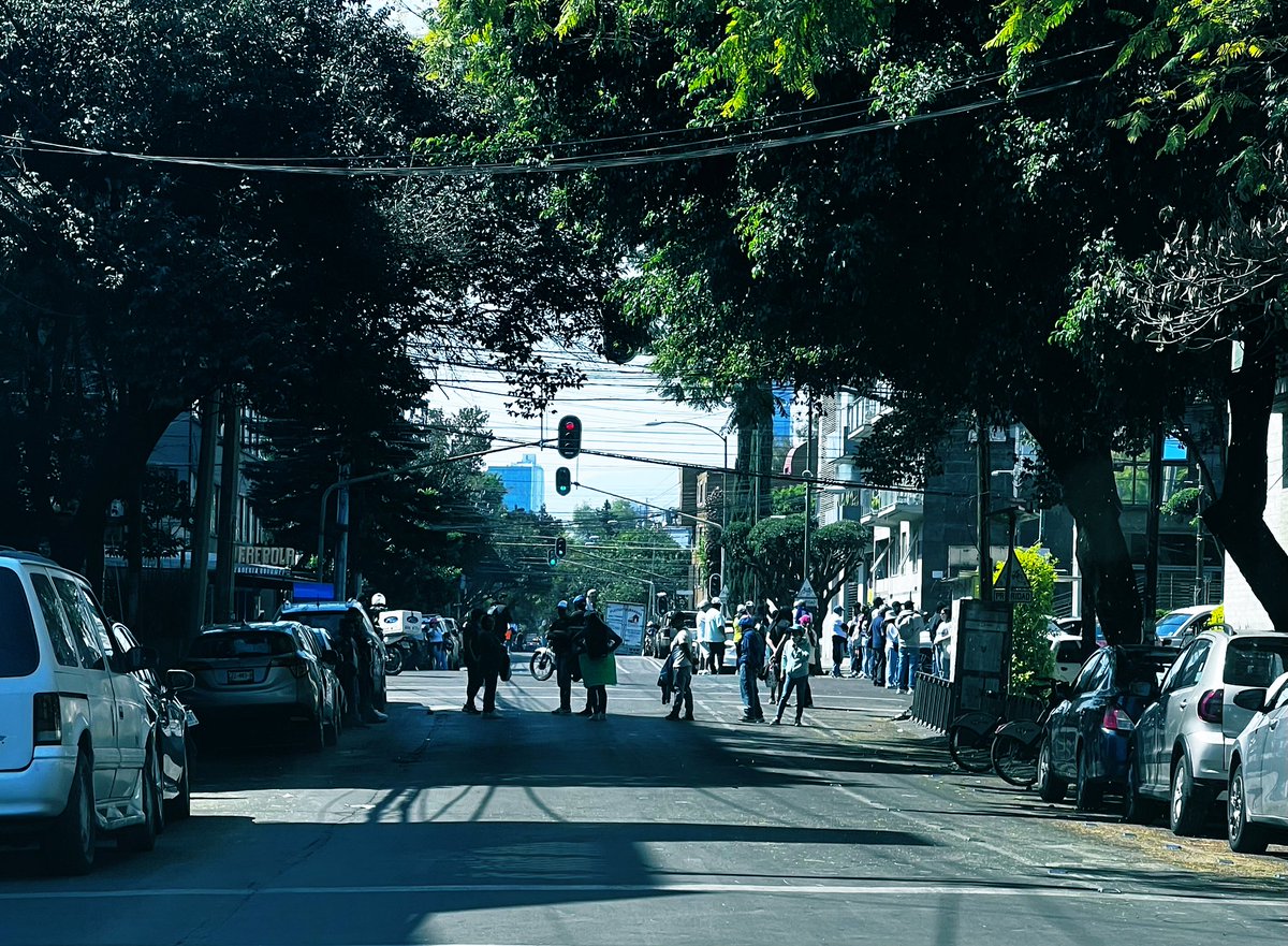 Tremendos traviesos, están bien divertidos. 🤭🤭