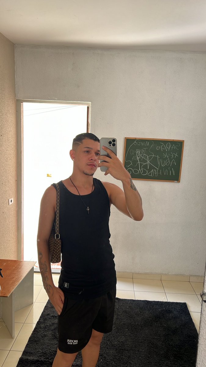 Dedeh_Rodrigus's tweet photo. 🤭 https://t.co/DcYkah9FkA