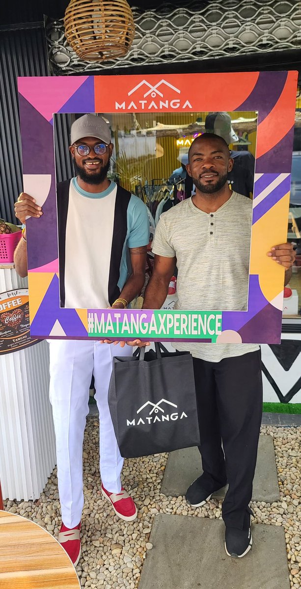 Hey on reprend avec de belles prises et des articles originaux.
Thanks <a href="/flavienkouatcha/">Flavien Kouatcha 🇨🇲</a> pour la confiance renouvellée

#mic #MACASE