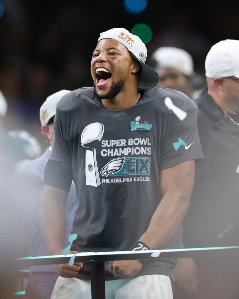 KingDavis_100's tweet image. Victory Monday 😎 #SuperBowl #Flyeaglesfly