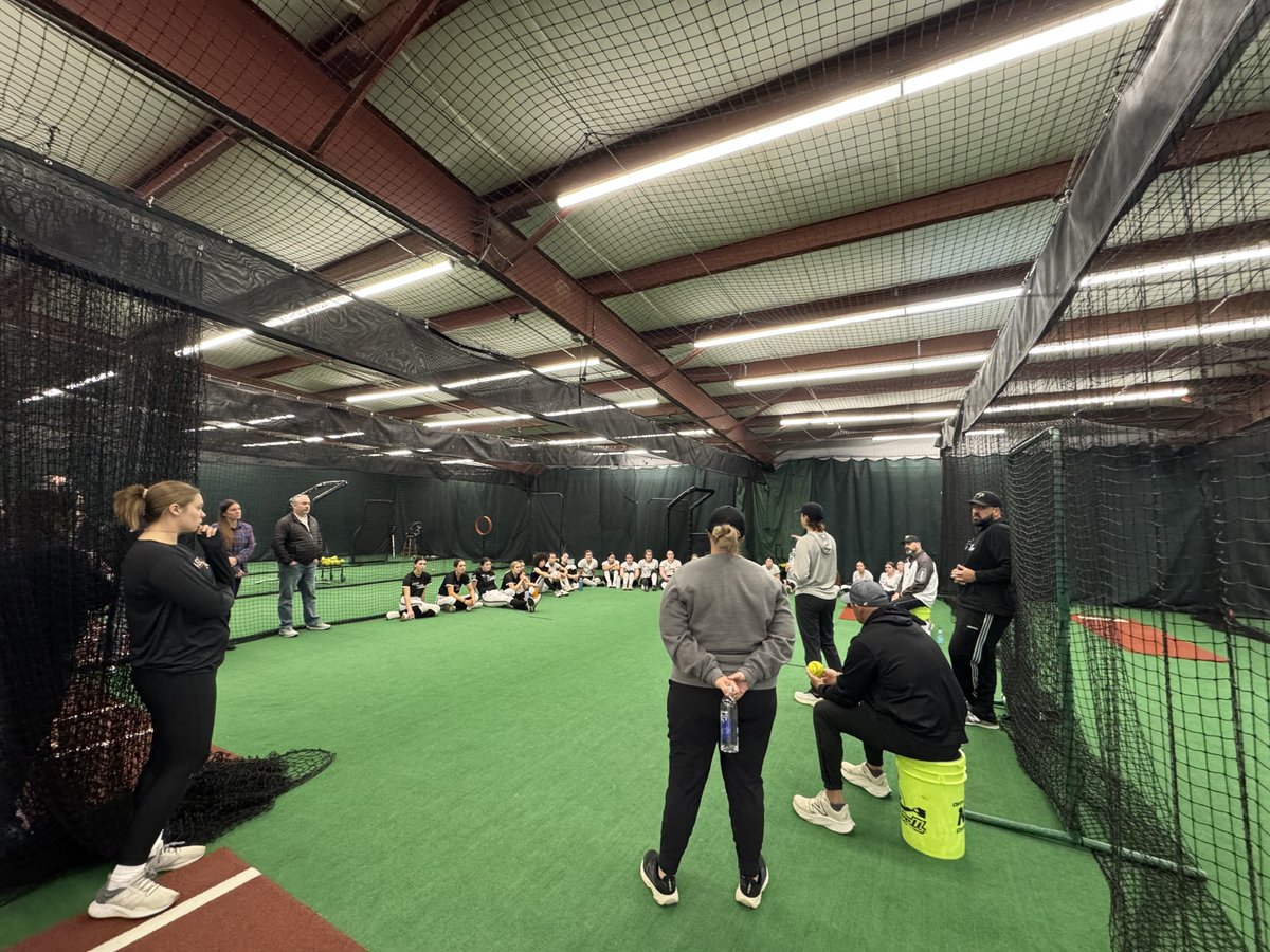 FPNE18URoumelis's tweet photo. This week we’ll be posting some tidbits from our Org Workout that could help everyone:  #1 from @Jeremy_P_Higdon  “If Fury Platinum has had 250 kids go on to play in college, then there’s been 250 different recruiting journeys”.  There’s no “one way” to do this thing.