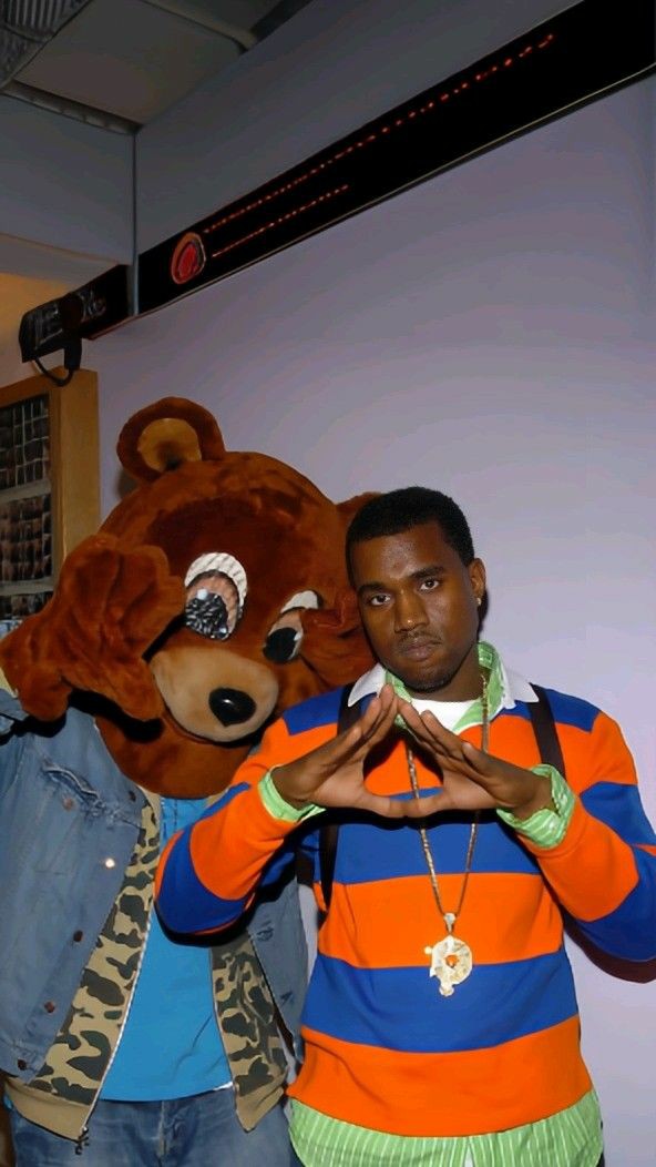 JWTDSWA4's tweet photo. @kanyewest. Ye will still be my 🐐 https://t.co/vIeJSvEgEH