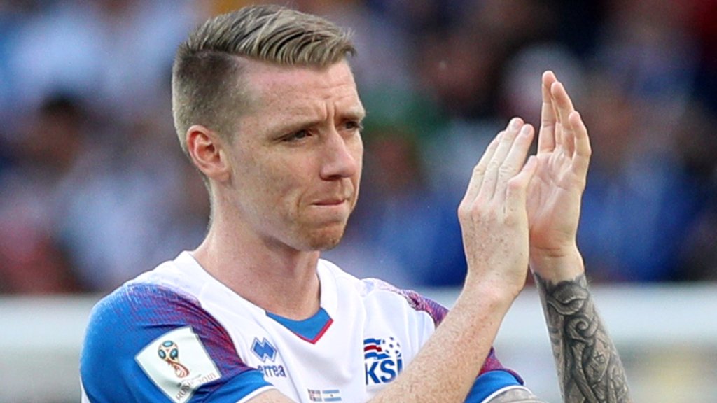 SwedeStats's tweet photo. Birkir Már Sævarsson who has over a 100 caps for the Icelandic national team has joined Division 2 team Nacka FC. https://t.co/XfOfCxPBur