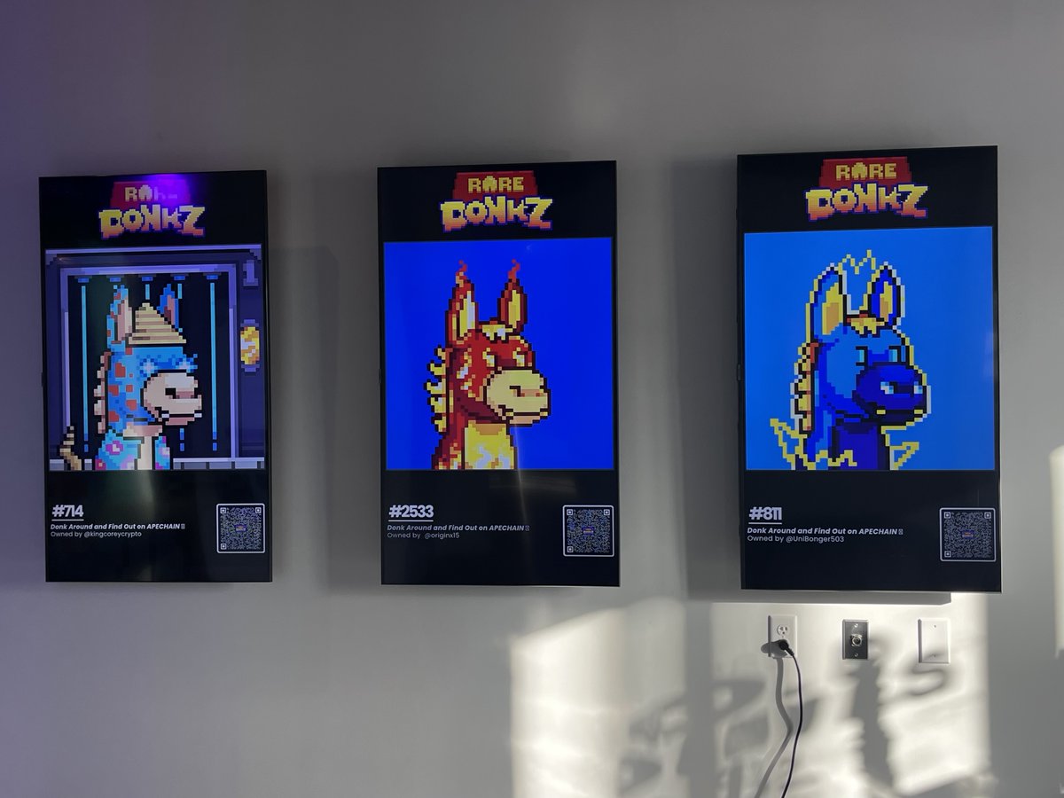 Donk Around and Find Out (Gallery Edition) <a href="/raredonkz/">Rare Donkz</a>
.
Rare Donkz Community Feature!!
📸pictured left to right: 714 (@kingcoreycrypto), 2533 (<a href="/originx15/">originx.x</a>), 811 (<a href="/UniBonger503/">UniBonger</a>)