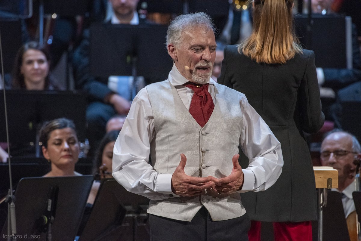 Dissabte passat vam viure l'estrena a Catalunya de 'Ceci n’est pas une valse', de <a href="/RaquelGTomas/">Raquel García-Tomás</a>, encàrrec del Palau, OSV, Real Filharmonia de Galícia i <a href="/FCLP_Fundacio/">Fundació Catalunya La Pedrera</a>🎶

També vam gaudir de ballets de Txaikovski, amb l'<a href="/OSValles/">Simfònica del Vallès (OSV)</a> i <a href="/IsabelMRubio/">Ｉｓａｂｅｌ Ｒｕｂｉｏ</a>✨

©️Lorenzo Duaso

<a href="/FBSabadell/">Fundación Banco Sabadell</a>