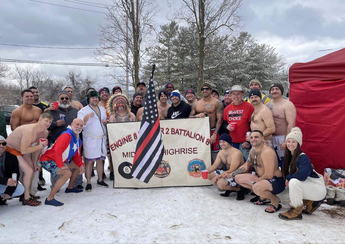 LapollaForNY's tweet image. Returned to #stonypoint yesterday to jump in the Hudson River with the SP SEALS…they’ve been raising money for local families for over 25 years, I hope you can support them…now excuse me while I continue to thaw out😂

stonypointseals.com