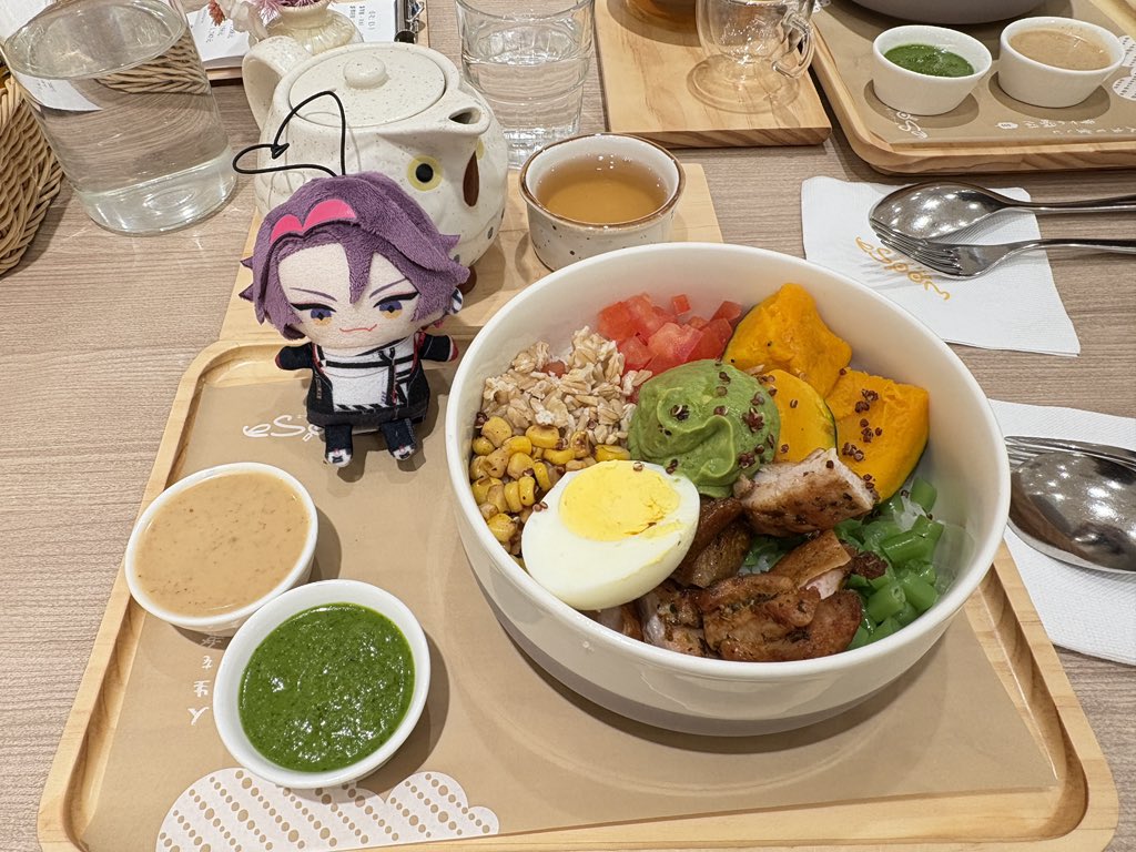 Emmakunyimo's tweet photo. Today w/ Hibari puppet https://t.co/DIJ8htPGux