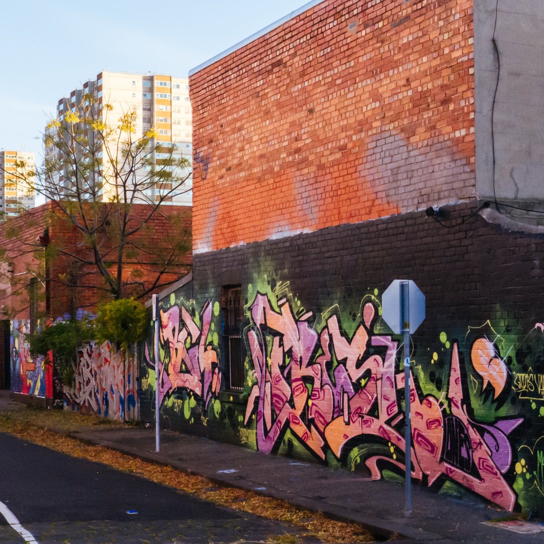 Is tagging a form of street art or just vandalism? 🎨🖌️ Some see it as an artist’s signature, a raw expression of identity, while others view it as defacement. Where do we draw the line between creativity and crime?

#Tagging  #GraffitiCulture #CreativeVoices #Graffiti #StreetArt