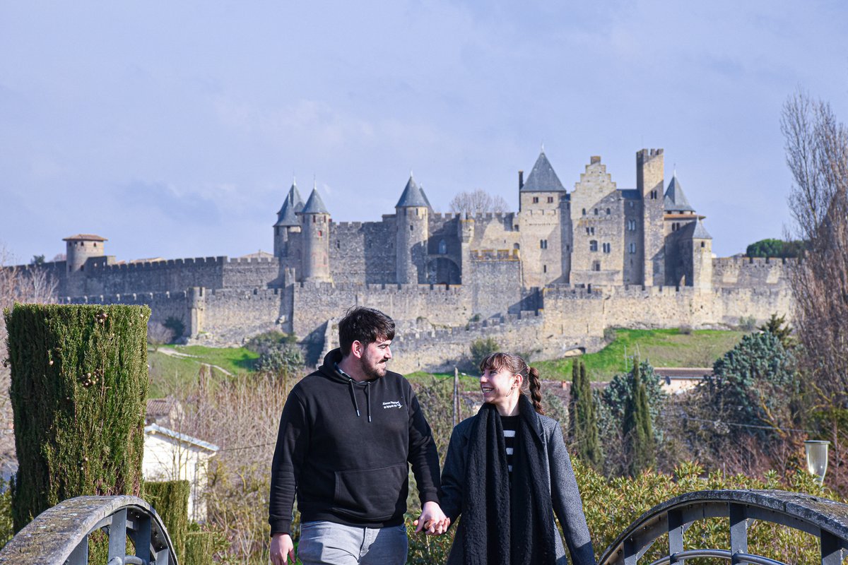 🌹 Saint-Valentin à #Carcassonne 🌹

🏰✨ Visite guidée nocturne aux lanternes dans la Cité Médiévale, détente à deux dans nos spas et dîner romantique avec des menus spécialement conçus pour la #SaintValentin. Une escapade inoubliable ! 💖

tourisme-carcassonne.fr/toutes-les-exp…