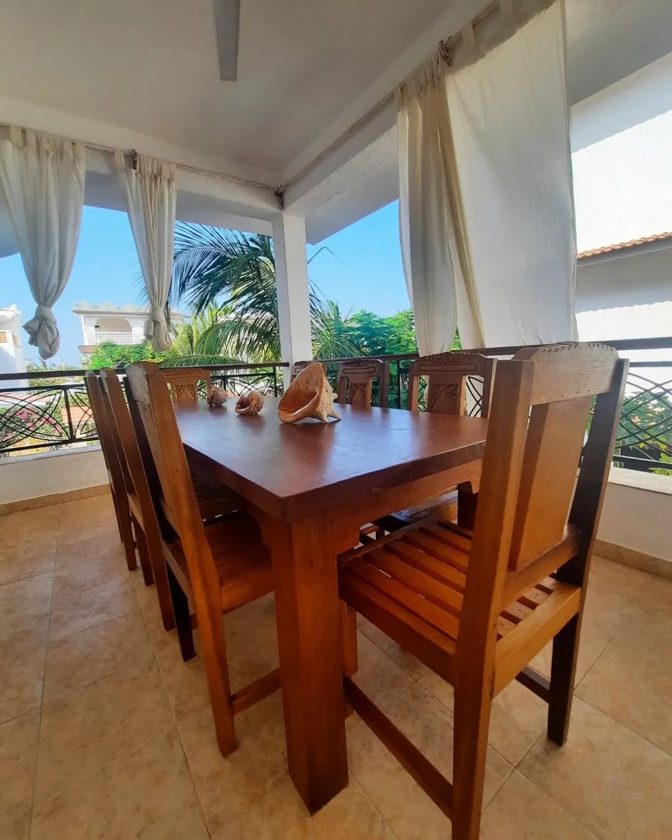 SubiraFurniture's tweet image. Make your order today for details you can WhatsApp us or cal 0724204190 #Divani #Daybed #Sofa #Swahilifurniture #watamufurniture #weedingfurniture #Indianfurniture #Moroccanfurniture #Turkeyfurniture #Diningtable #Coffeetable #Bedroomfurniture #housefurniture #Apartmentfurniture