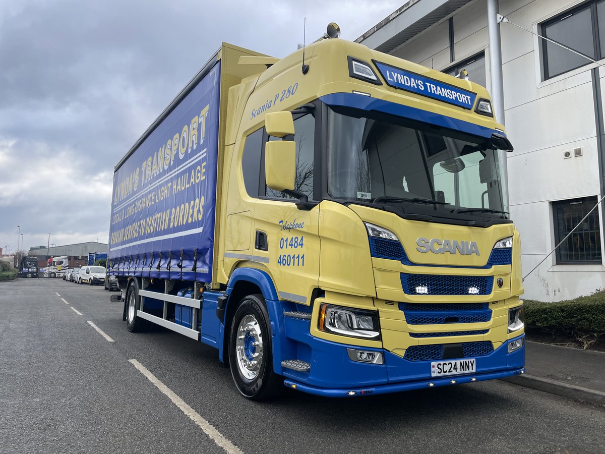 Here’s something to brighten up your day… ☀😎

Check out Lynda’s Transport’s brand-new <a href="/ScaniaUK/">Scania UK</a>!

It’s a gorgeous #Scania P 280 B4x2, which will be maintained by our #Middleton branch.

<a href="/BallyveseyLtd/">Ballyvesey Holdings Ltd</a> #transport #haulage #distribution