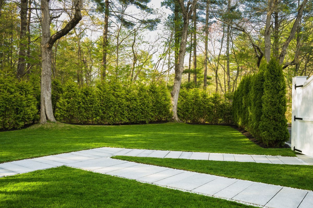 MFLandscape's tweet photo. From spring clean-ups to full-season property maintenance, we’ve got you covered with expert care and attention to detail. Visit our website to inquire about our services and book your spot before the schedule fills up! 🌱✨ #SpringReady #MFLandscape https://t.co/NLl98kRIAb