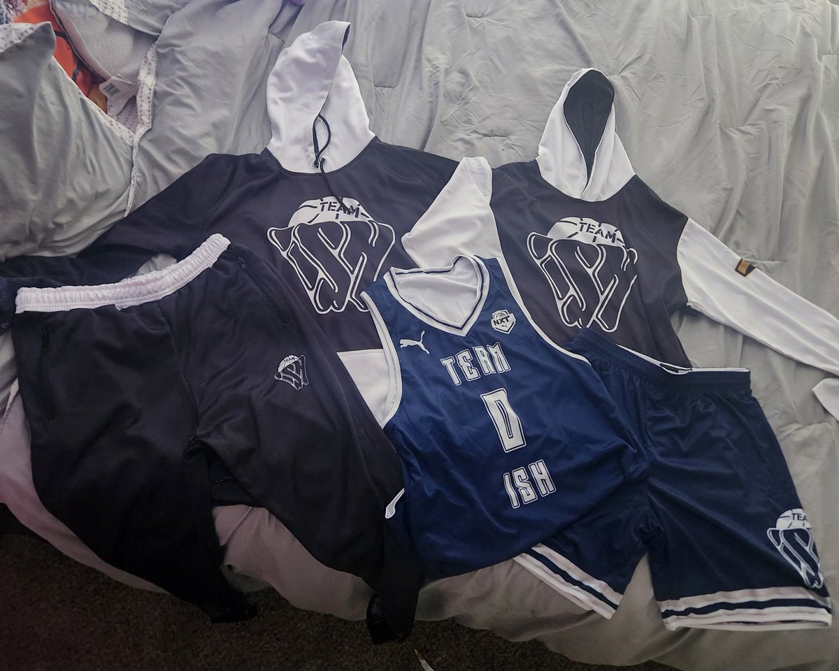 Lady Team Ish Loading.........