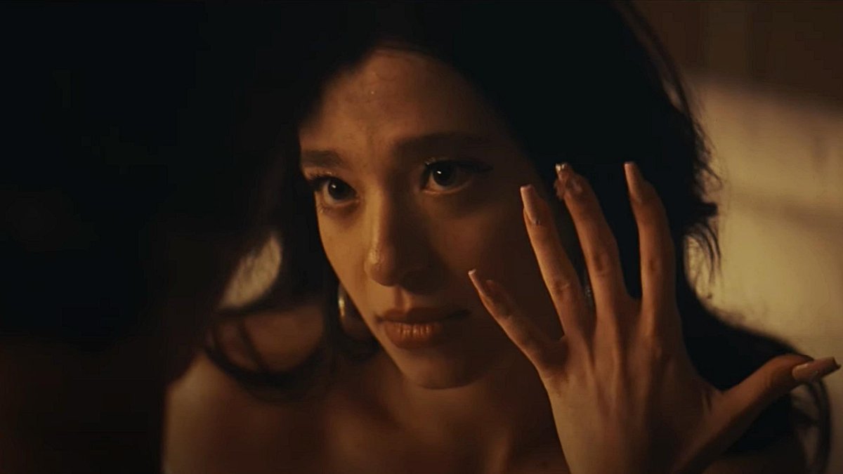 thiagobarata87's tweet image. É bizarro como uma galera perdeu a capacidade de se conectar com histórias humanas. Tenho lido vários comentários sobre "Anora" dizendo que não "acontece nada" no filme. É como se a história daquela mulher à procura de controle, por si só, não fosse cinematográfica. É! E muito...