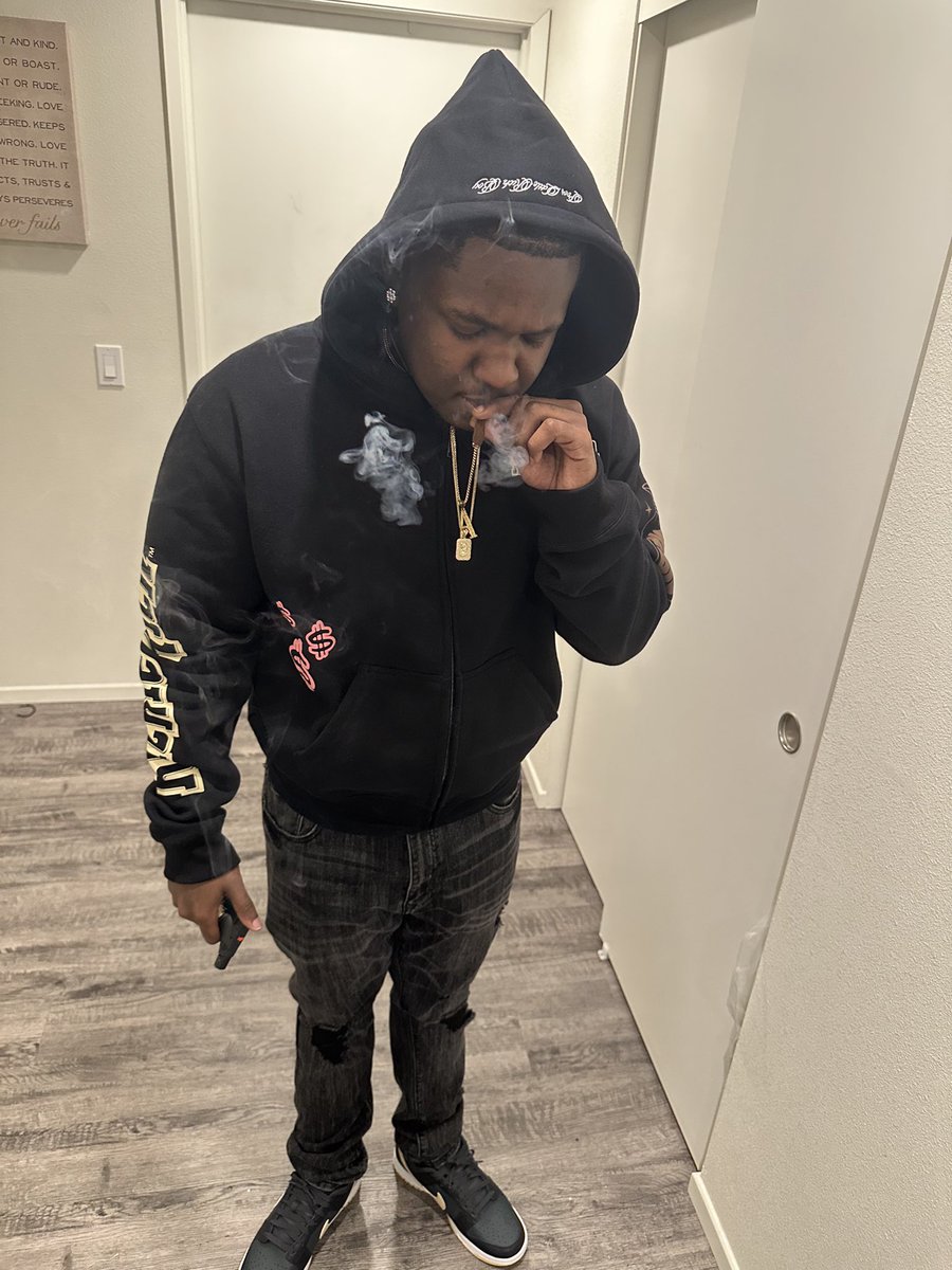 TMFBookie23's tweet photo. #KOBEYEAR🏀🍾  
#SorryForTheWait 2/9♒️ https://t.co/yISGuWY9Ch
