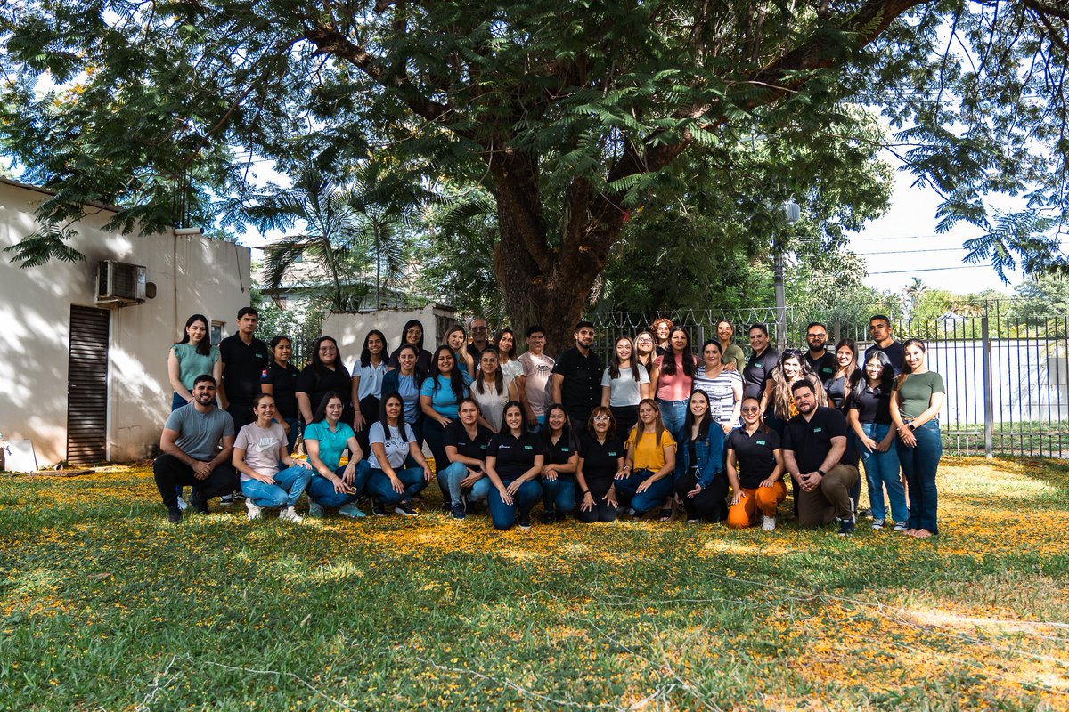 fundaparaguaya's tweet photo. #Capacitaciones | ¡Apostamos por el crecimiento profesional de nuestros colaboradores! 👏🥳

📸 Te compartimos lo que fue el primer encuentro de #Embajadores, donde varios colaboradores representantes de diferentes áreas pudieron aprender más sobre: técnicas de redes sociales, fotografía y técnicas de liderazgo.

En #FundaciónParaguaya, creemos que el cambio es posible cuando trabajamos juntos. 🙌