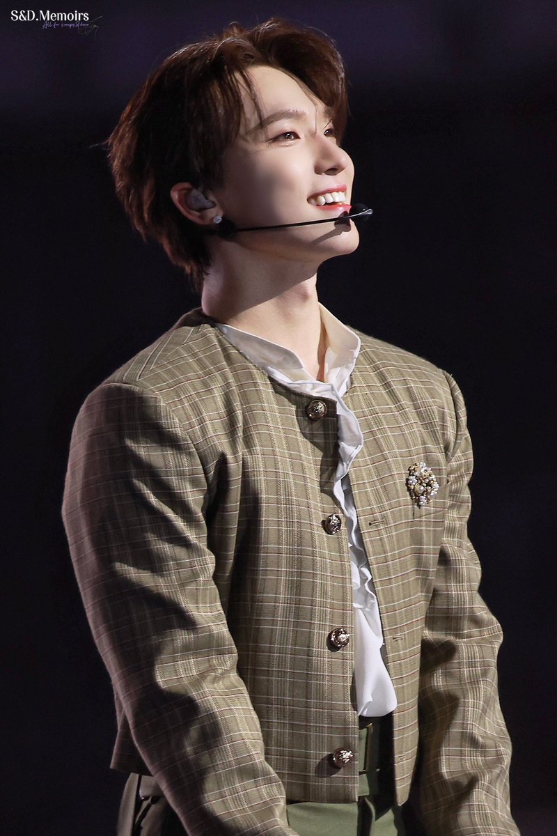 SDMemoirs's tweet photo. 241012
‘RIGHT HERE’ WORLD TOUR IN GOYANG

디노생일～～

#Happy_DINO_Day
#캐럿들의_존재의이유_디노생일
#DINOW_OF_KPOP_DAY 
#디노 #DINO 
#이찬 #ディノ https://t.co/zkHvbousA7