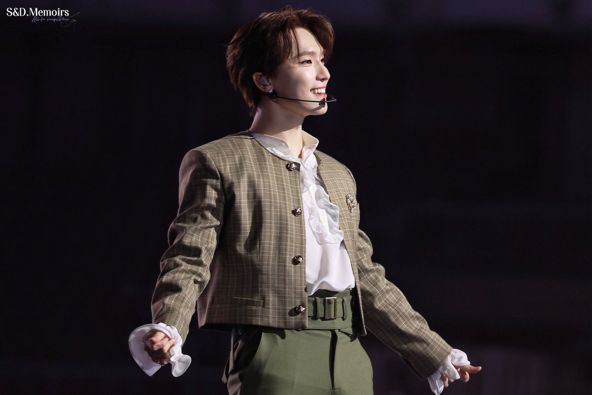 SDMemoirs's tweet photo. 241012
‘RIGHT HERE’ WORLD TOUR IN GOYANG

디노생일～～

#Happy_DINO_Day
#캐럿들의_존재의이유_디노생일
#DINOW_OF_KPOP_DAY 
#디노 #DINO 
#이찬 #ディノ https://t.co/zkHvbousA7