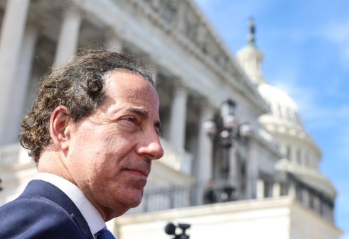 chamid091's tweet photo. BREAKING- Congressman Jamie Raskin announced today that he will file “a class action suit on behalf of all Americans” against DONALD TRUMP and ELON MUSK for their breach of American data by DOGE.   

Will you join the lawsuit?

Your thoughts?
Next Eps =>https://t.co/O8awBUfoDP https://t.co/j4AxFmWzle
