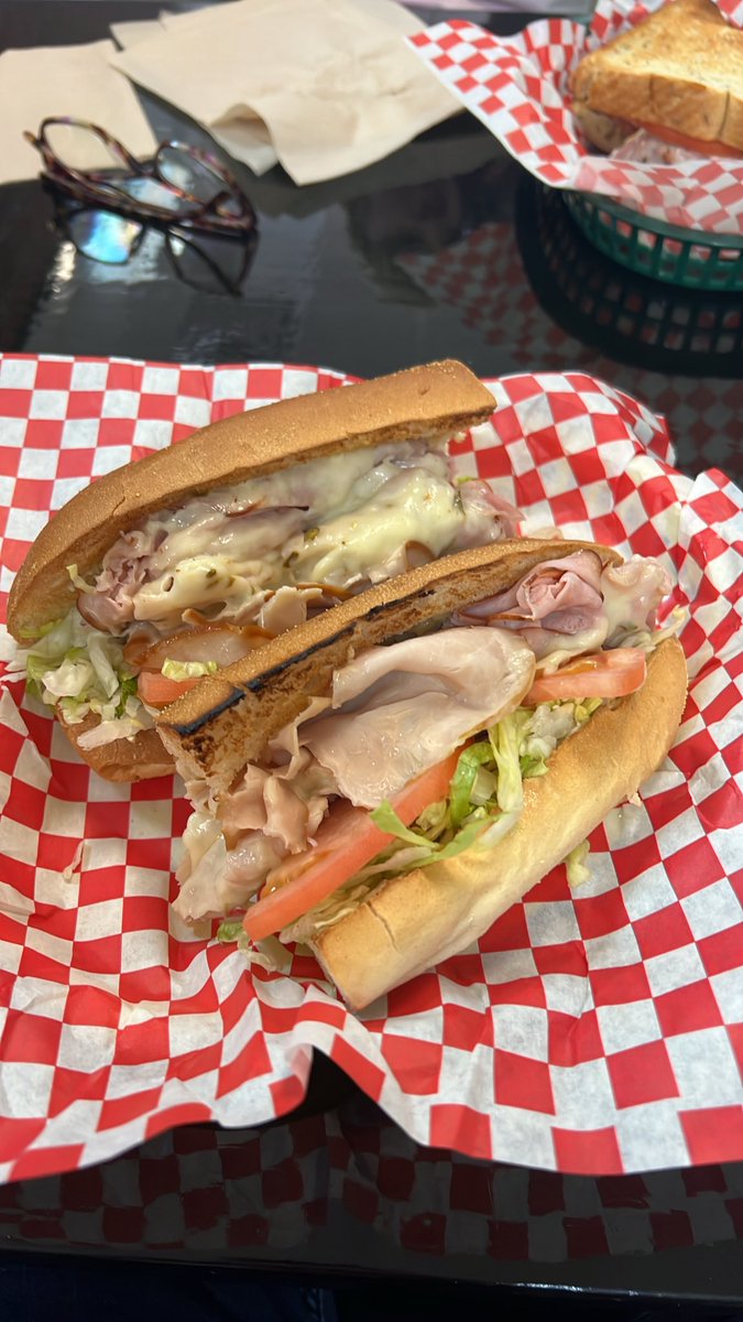 davidalderman7's tweet image. Subs for lunch 
#cityofwindermere 
#perrotti’s