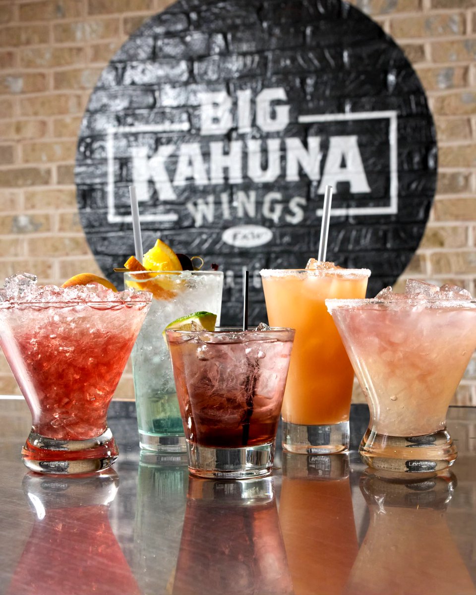 BKWwings's tweet photo. Valentine’s Week is here, and we’re feeling the love at Big Kahuna Wings! 💖 

Whether you're celebrating with your favorite person or treating yourself to something sweet, we've got the perfect options to make your week a little more delicious. 

And if you need a last-minute... https://t.co/N69PmRtaq2