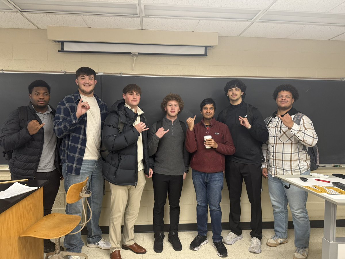 Mason Ford (@ford_mason1) on Twitter photo Thank you <a href="/dr_vibhora/">Dr Vibhor Agarwal</a> for the picture #dressforsuccess <a href="/esuhornetsfb/">ESU Hornet Football</a> <a href="/8coltonhoward/">Colton Howard</a> <a href="/LairdTaelen/">β</a> <a href="/TheAydanS_57/">Aydan Spiers</a> <a href="/d1westbrooks_/">Christian Westbrooks</a> <a href="/Tre2024/">Eric Stevenson</a> Thank you <a href="/dr_vibhora/">Dr Vibhor Agarwal</a> for the picture #dressforsuccess <a href="/esuhornetsfb/">ESU Hornet Football</a> <a href="/8coltonhoward/">Colton Howard</a> <a href="/LairdTaelen/">β</a> <a href="/TheAydanS_57/">Aydan Spiers</a> <a href="/d1westbrooks_/">Christian Westbrooks</a> <a href="/Tre2024/">Eric Stevenson</a>