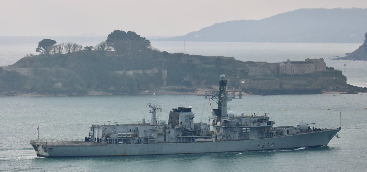 WarshipCam's tweet photo. HMS Richmond (F239) Duke-class frigate coming into Plymouth, England - February 10, 2025 #hmsrichmond #f239
SRC: TW-@Rockhoppas https://t.co/ZPVGg1TR9G