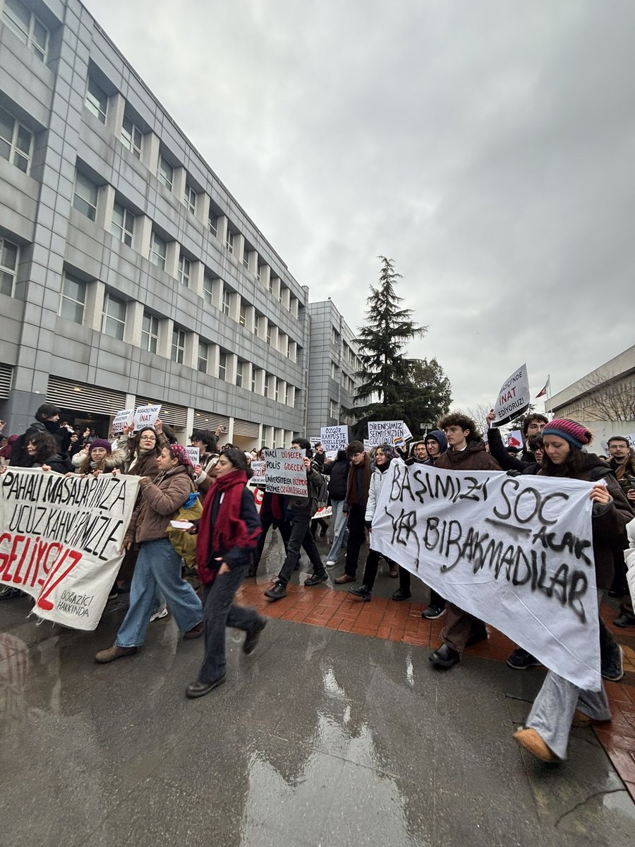 sermaye defol üniversiteler bizimdir