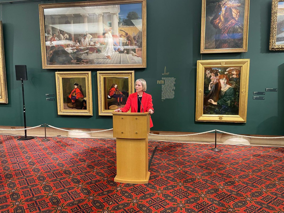 Delighted to mark the first meeting of the Transition Finance Council today, hosted by the @CityofLondonCorporation. I look forward to working with @LordAlokSharmaKCMG and the Council to deliver the UK’s ambition to become the leading global hub for transition finance.