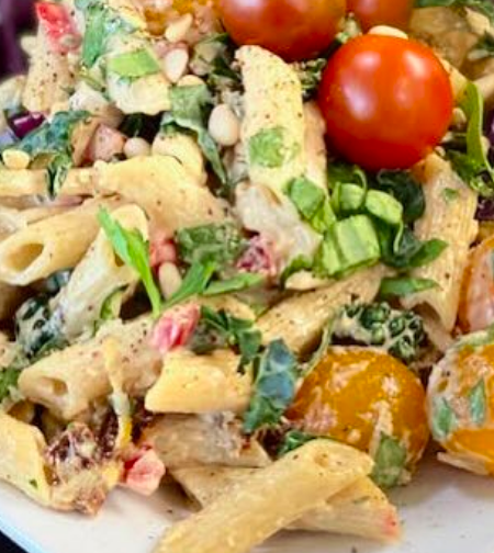 ChefLeander's tweet photo. Cold penne rigate combines with a fresh, vegan caesar salad to create a caesar salad with loads of nutrition.

HAIL CAESAR PASTA SALAD!

One of many delicious recipes on our website. 

#vegancooking #veganfood #yummy https://t.co/oCi8jCCXtN