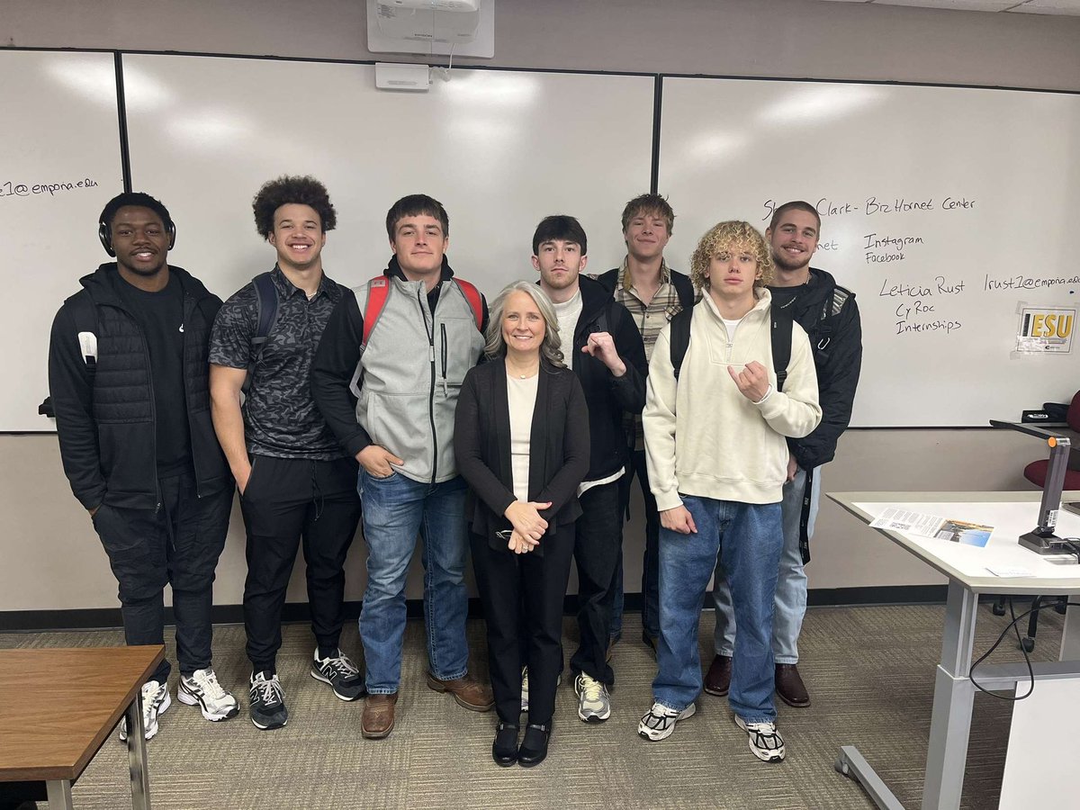 WIN the day! #dressforsuccess <a href="/esuhornetsfb/">ESU Hornet Football</a>