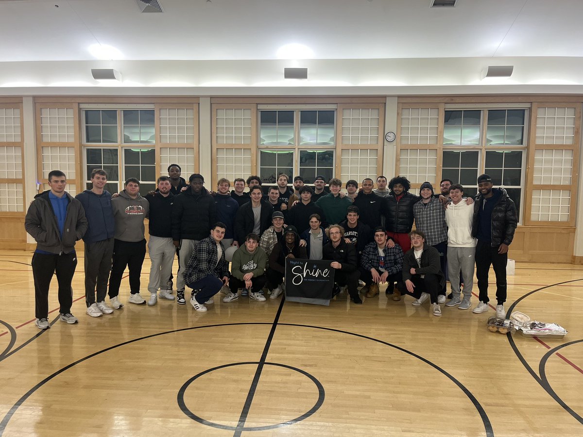 Antonio Rossi (@_coachrossi) on Twitter photo Gulls in the community‼️ A bunch of our guys helped out at the North Shore Community Church for their Night to Shine event Friday night! <a href="/EndicottFB/">Endicott College Football</a> <a href="/EndicottCollege/">Endicott College</a>
#ServiceGulls #BEACHBALL🐦🏖️🏈 Gulls in the community‼️ A bunch of our guys helped out at the North Shore Community Church for their Night to Shine event Friday night! <a href="/EndicottFB/">Endicott College Football</a> <a href="/EndicottCollege/">Endicott College</a>
#ServiceGulls #BEACHBALL🐦🏖️🏈