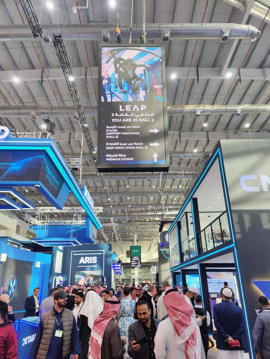 origlobalcloud's tweet image. The first two days at LEAP 2025 have been nothing short of incredible —filled with insightful conversations, cutting-edge AI discussions and the remarkable energy of Saudi Arabia’s thriving AI ecosystem. Check out some highlights from the event!