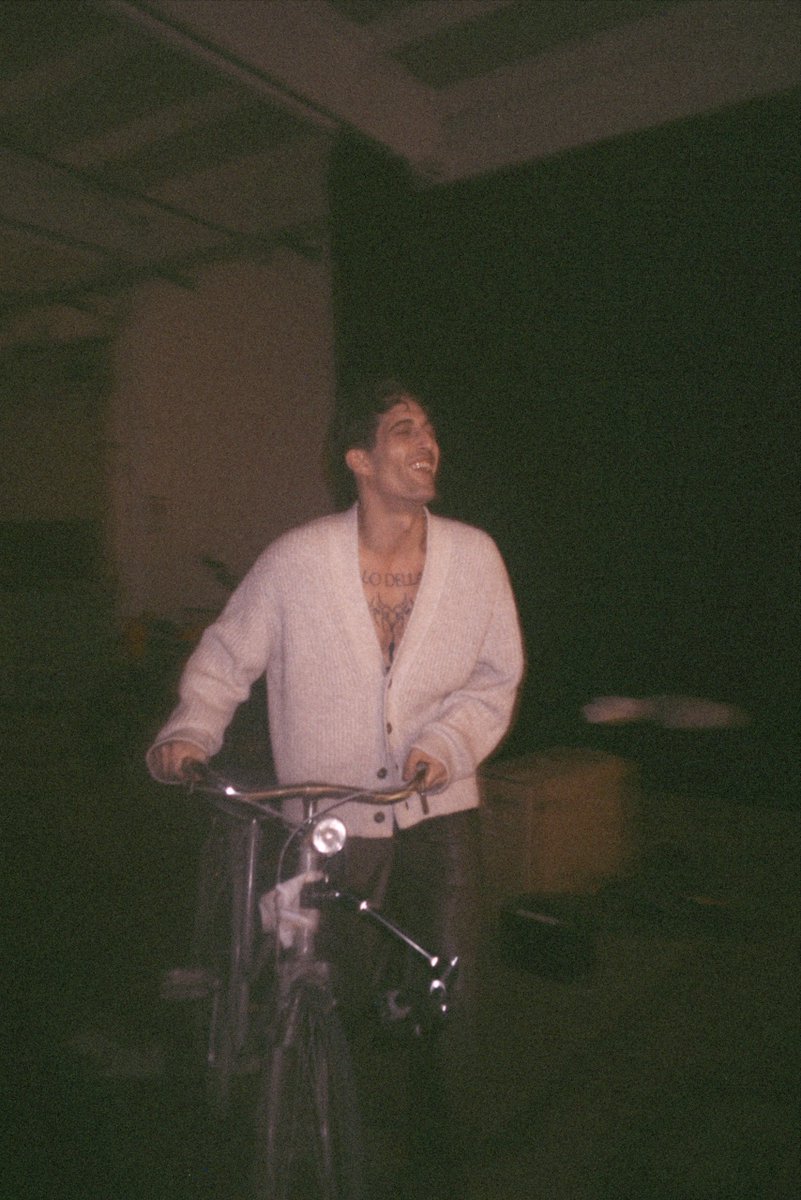 Call me when he breaks your heart Next Summer 🌻
Pre-save my new single: damianodavid.lnk.to/NextSummer