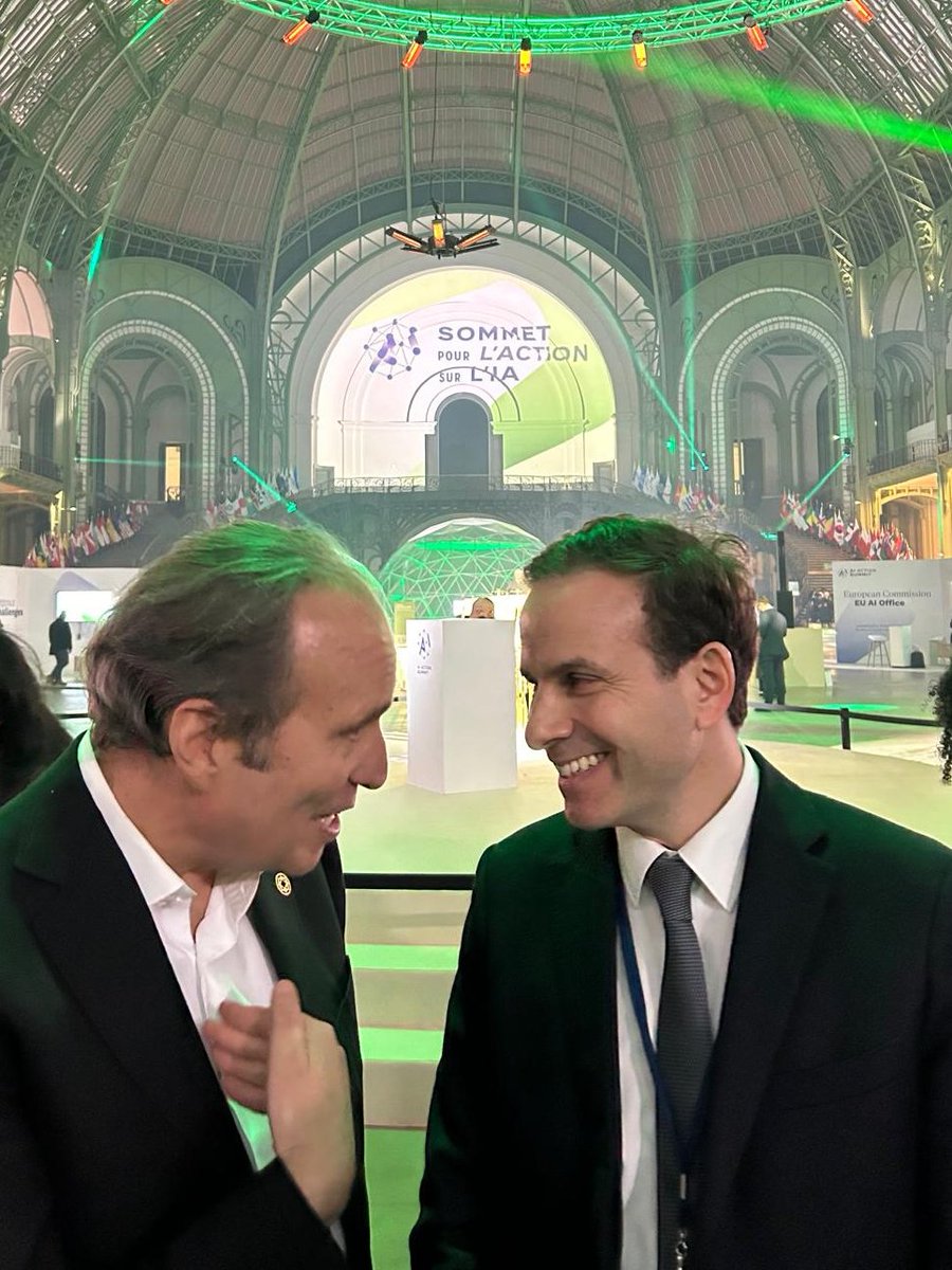 J'étais à l'IA Summit... <a href="/Xavier75/">Xavier Niel</a>  aussi ! 🚀