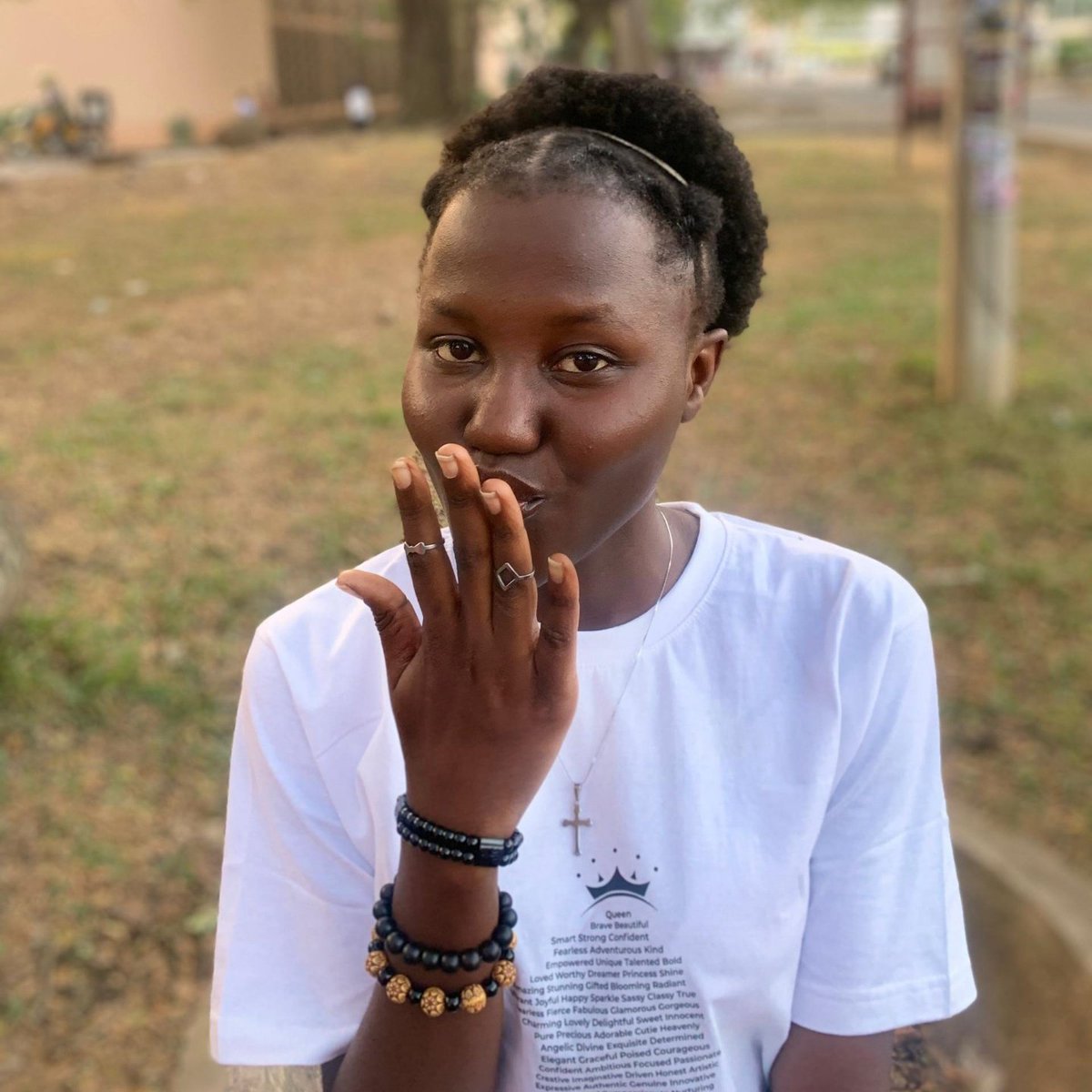 wayz_999's tweet image. The face that inspires me to keep pushing forward and keep writing those poems! 💪✨
Your strength and determination are truly admirable. Keep shining and never stop being amazing! 🌟🔥
@hef_jhay 🦅😇