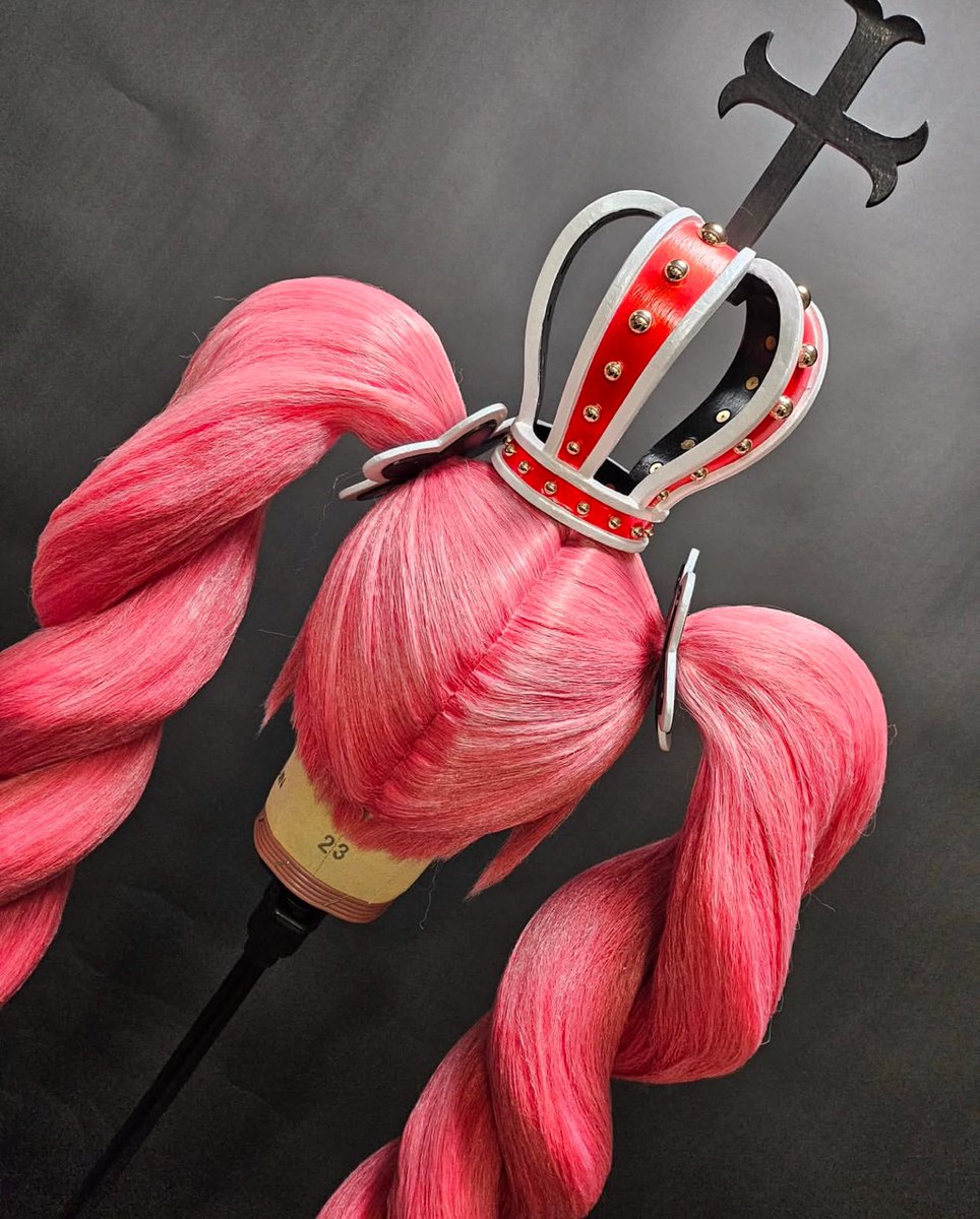 epiccosplay's tweet photo. 👻 Wig for the Ghost Princess 👻
Styled by @kitanncosplay 
Character: Perona - One Piece
Wig base: @epiccosplaywigs https://t.co/80BTTRO7KA