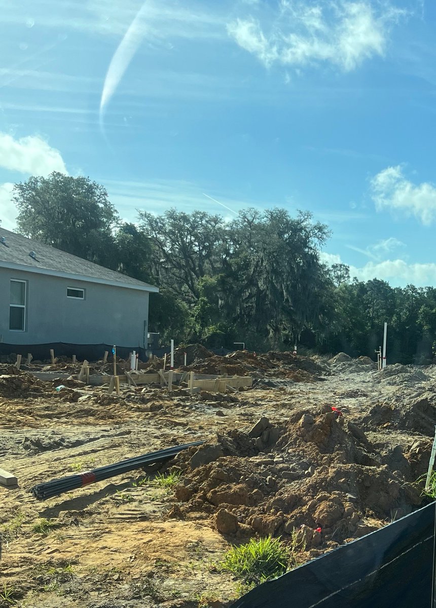 🏡✨ Building your dream home? Don't forget the ALL-IMPORTANT subterranean termite pre-treatment!💪 Protect your investment with Tampa Bay Pest Management. Let’s keep those pests away for good! #HomeSweetHome #TermiteProtection #TampaBayPestControl