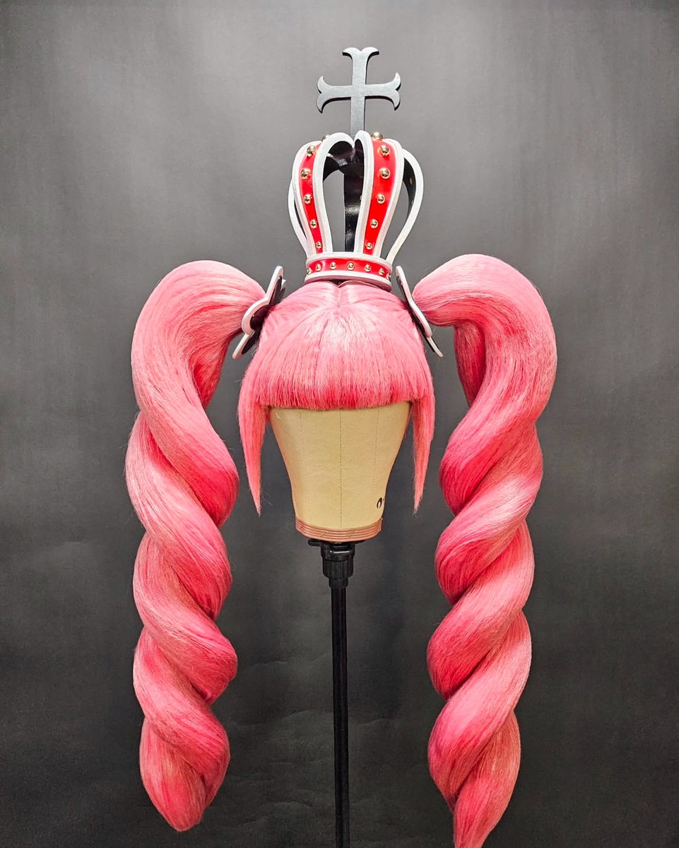 epiccosplay's tweet photo. 👻 Wig for the Ghost Princess 👻
Styled by @kitanncosplay 
Character: Perona - One Piece
Wig base: @epiccosplaywigs https://t.co/80BTTRO7KA