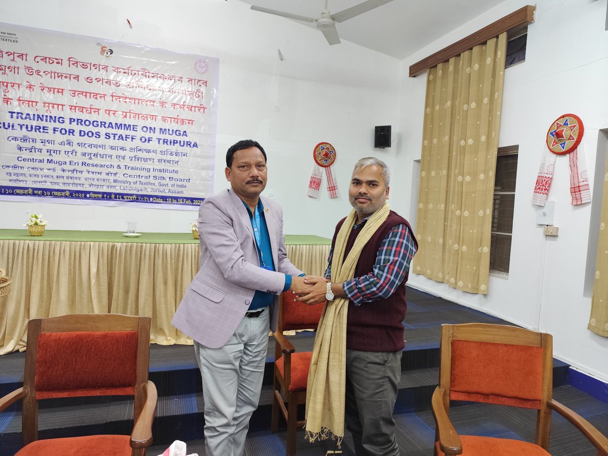 CmertiCsb's tweet photo. CSB-CMERTI, extends a heartfelt farewell to Dr. Manjunath R. N., Scientist, upon his transfer. His dedicated efforts and contributions to Muga and Eri post-cocoon sector will always be remembered at CMERTI. Wishing him continued success in his new journey ahead.
#CSB #CSTRI https://t.co/PM8k3NHOHt
