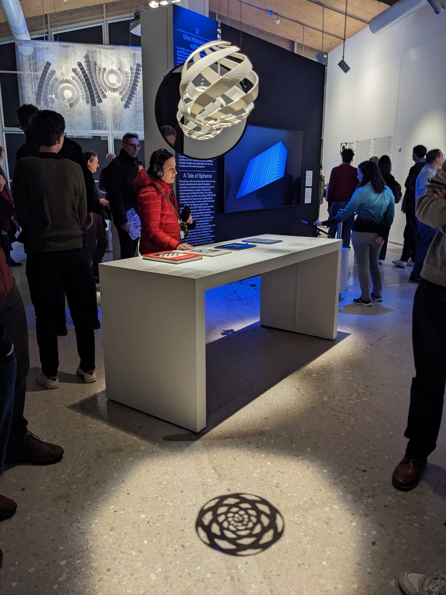 🎨✖️📐 More picture from the 𝗦𝗵𝗮𝗽𝗲𝘀: 𝗣𝗮𝘁𝘁𝗲𝗿𝗻𝘀 𝗶𝗻 𝗔𝗿𝘁 𝗮𝗻𝗱 𝗦𝗰𝗶𝗲𝗻𝗰𝗲 exhibition at EPFL Pavilions!

epfl-pavilions.ch/en/exhibitions…