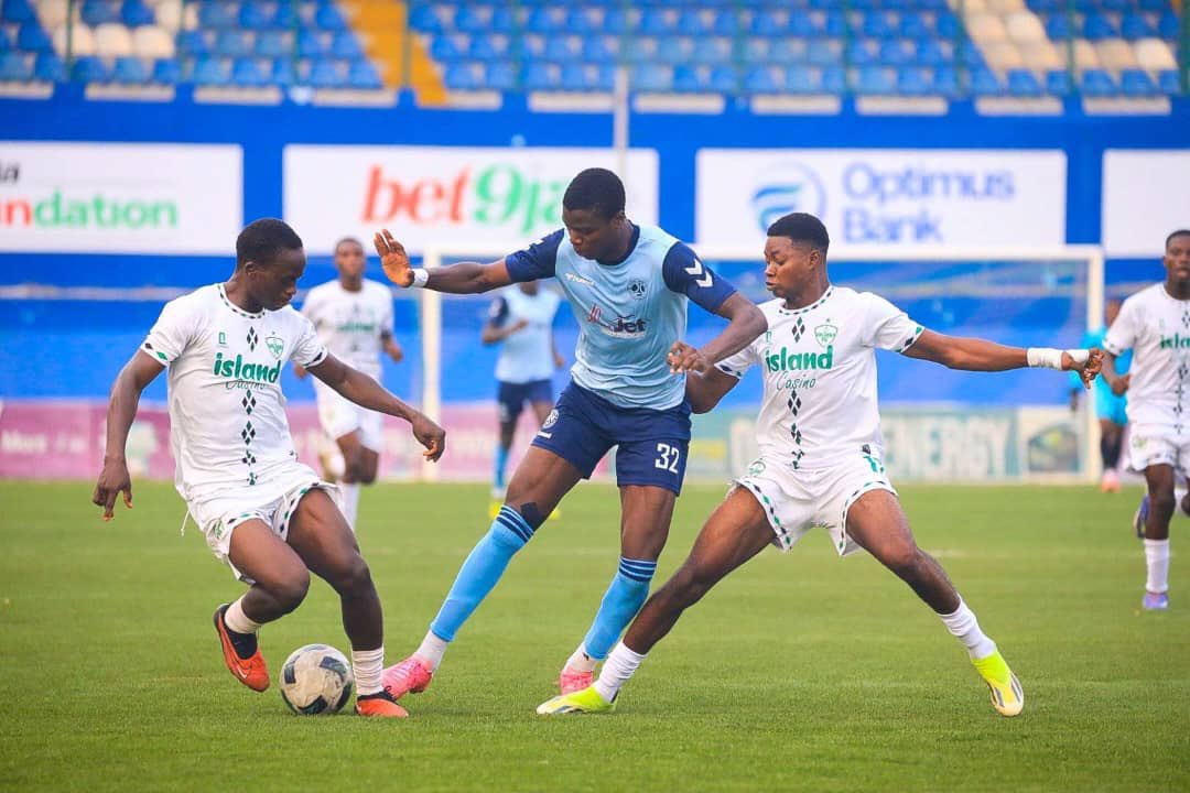 TCC_League's tweet photo. HT Beyond Limits 1-1 Valiant
๐บ: Watch the game live here ๐๐ป
https://t.co/SkvQ13vmj8
#TCCLeague25 #BYLVAL https://t.co/dMJTBgaofG