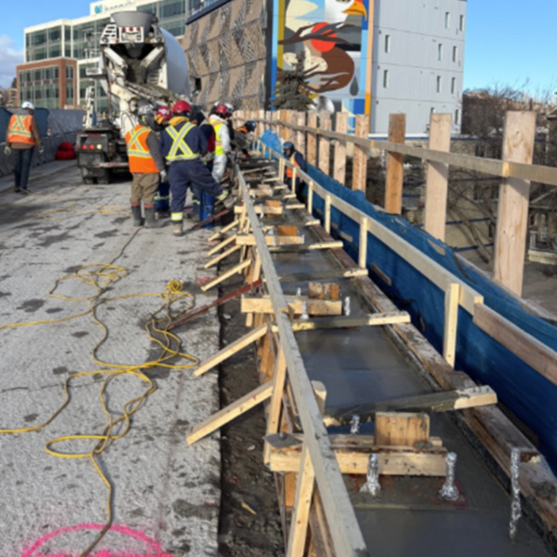 cityofcalgary's tweet photo. 🚧4th Ave Flyover: Temporary Upcoming Closures

Two overnight closures are required to complete repairs following a vehicular incident on the bridge:
⛔Feb 13, 9 pm to Feb 14, 5 am
⛔Feb 14, 9 pm to Feb 15, 5 am

Regular construction resumes Feb 15, reopening one lane to traffic.