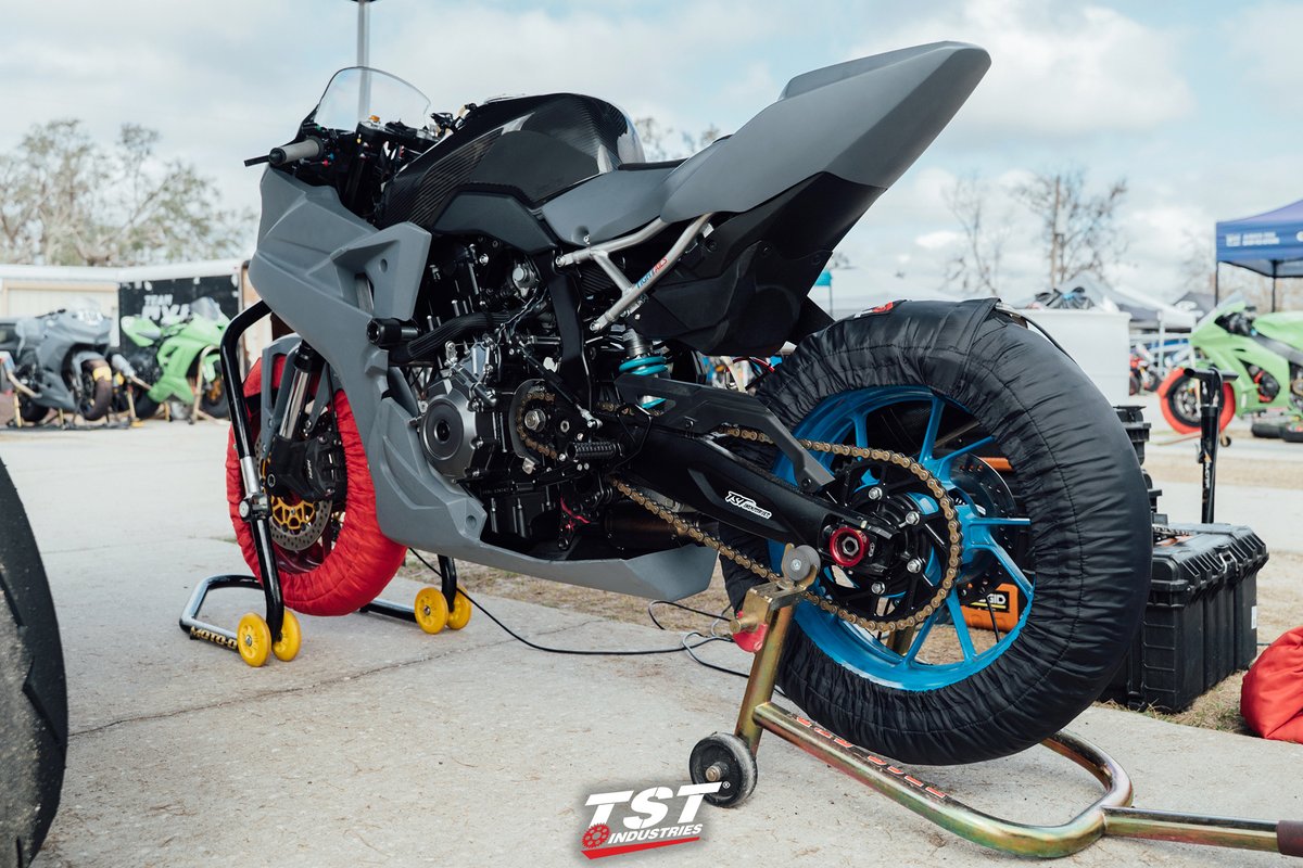 TSTIndustries's tweet photo. The TST garage packed up and hit the track to test some upcoming parts for the GSX-8 platform and turn a few laps on our new Ducati V4 - not a bad day at the office!
#tst #tstracing #tstworx #ducati #ducativ4 #ducativ4s #suzuki #gsx8s #gsx8r https://t.co/YInp8ClNX4