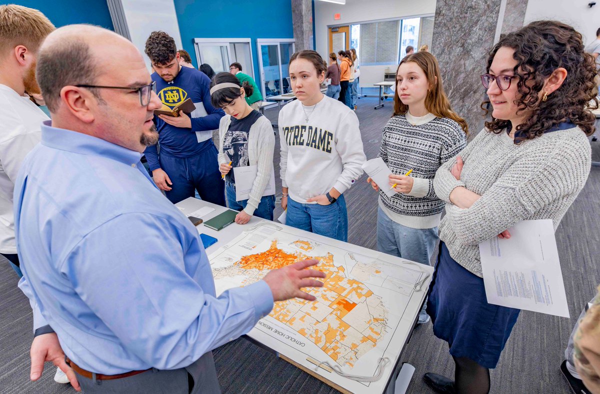 Hesburgh Libraries tweet media