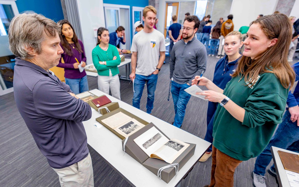 Hesburgh Libraries tweet media