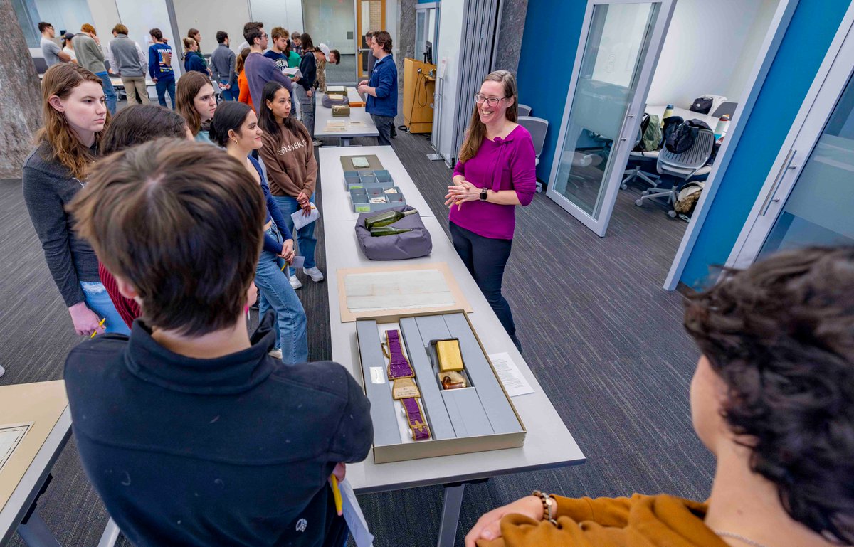 Hesburgh Libraries tweet media
